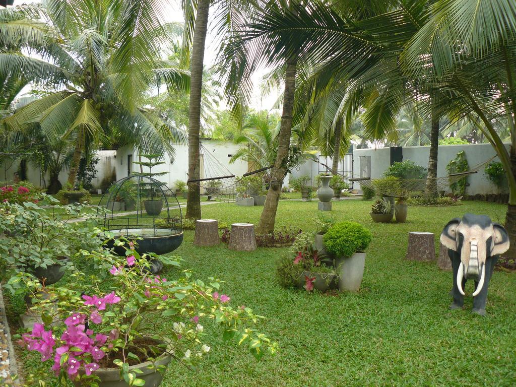 Karl Holiday Bungalow Kalutara Extérieur photo