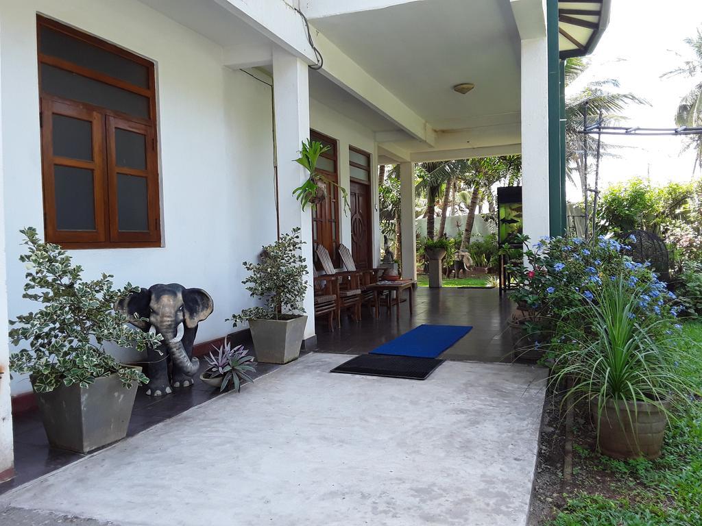 Karl Holiday Bungalow Kalutara Extérieur photo